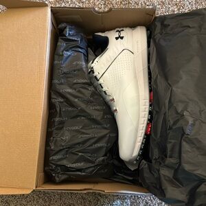 Under Armour Golf HOVR Drive 2 
Size 13
New in box